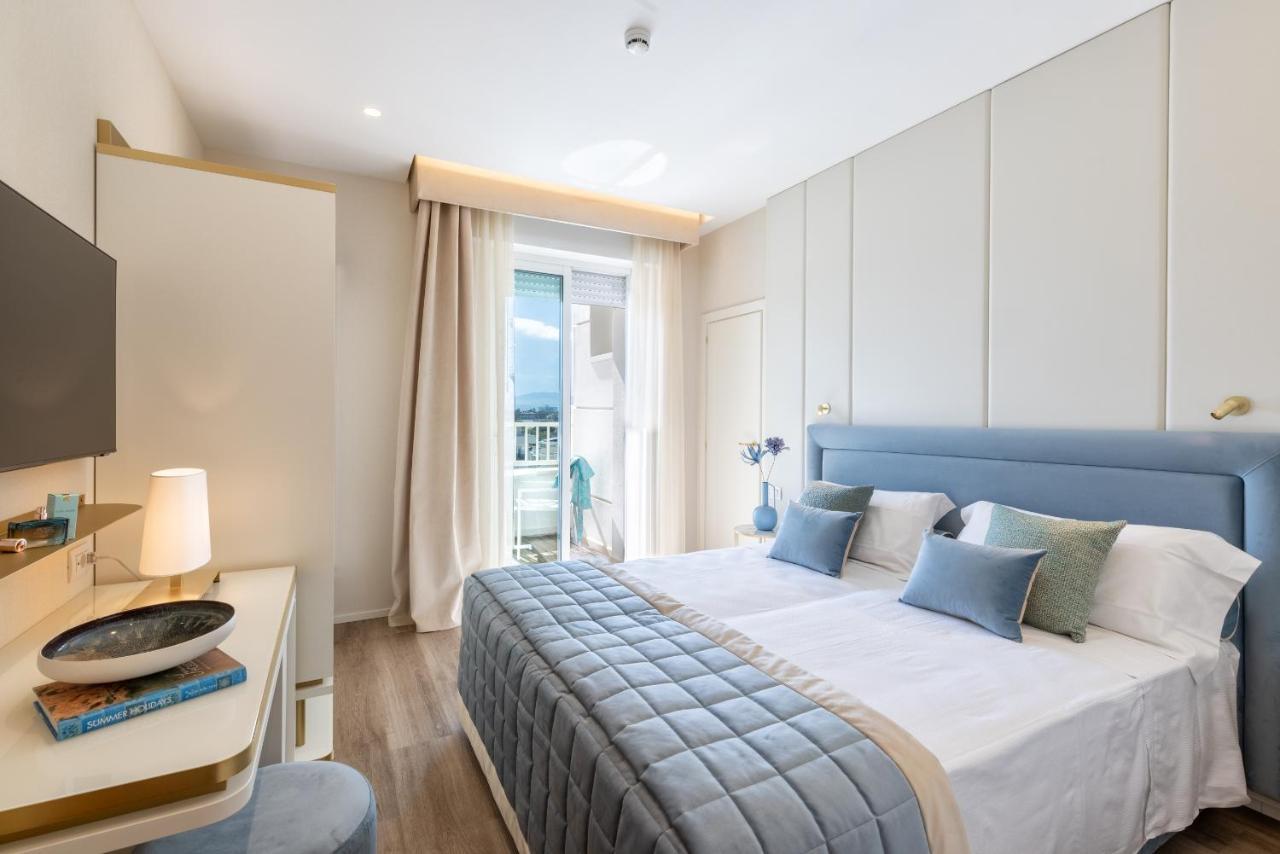 Hotel Tiffany'S Riccione Buitenkant foto