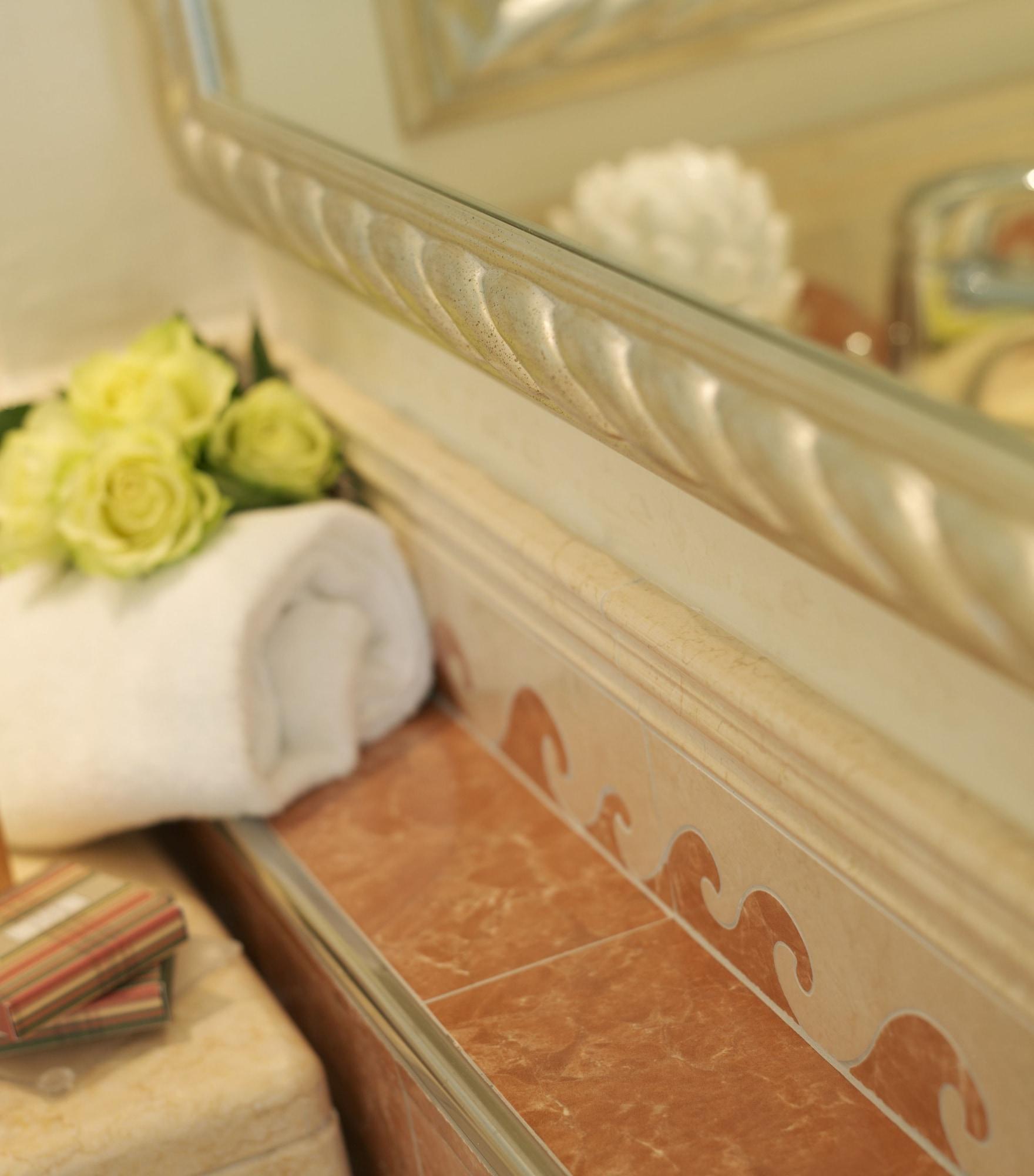 Hotel Tiffany'S Riccione Buitenkant foto