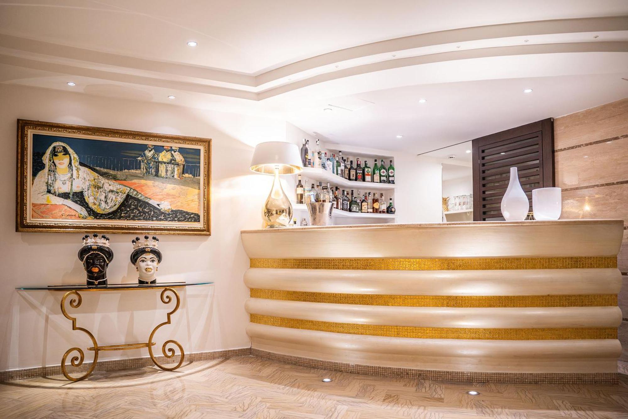 Hotel Tiffany'S Riccione Buitenkant foto